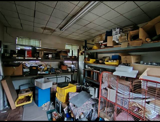 655M² WAREHOUSE FOR SALE IN DRIEHOEK